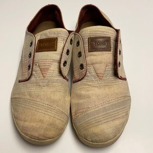 TOMS Men’s Paseo’s size 9. Used.